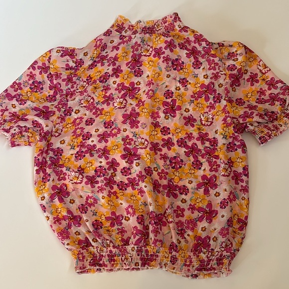 A Love Story Floral Top Size XL - Picture 7 of 10